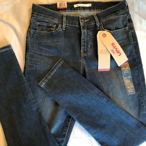 Levi’s 710 Super Skinny Jeans